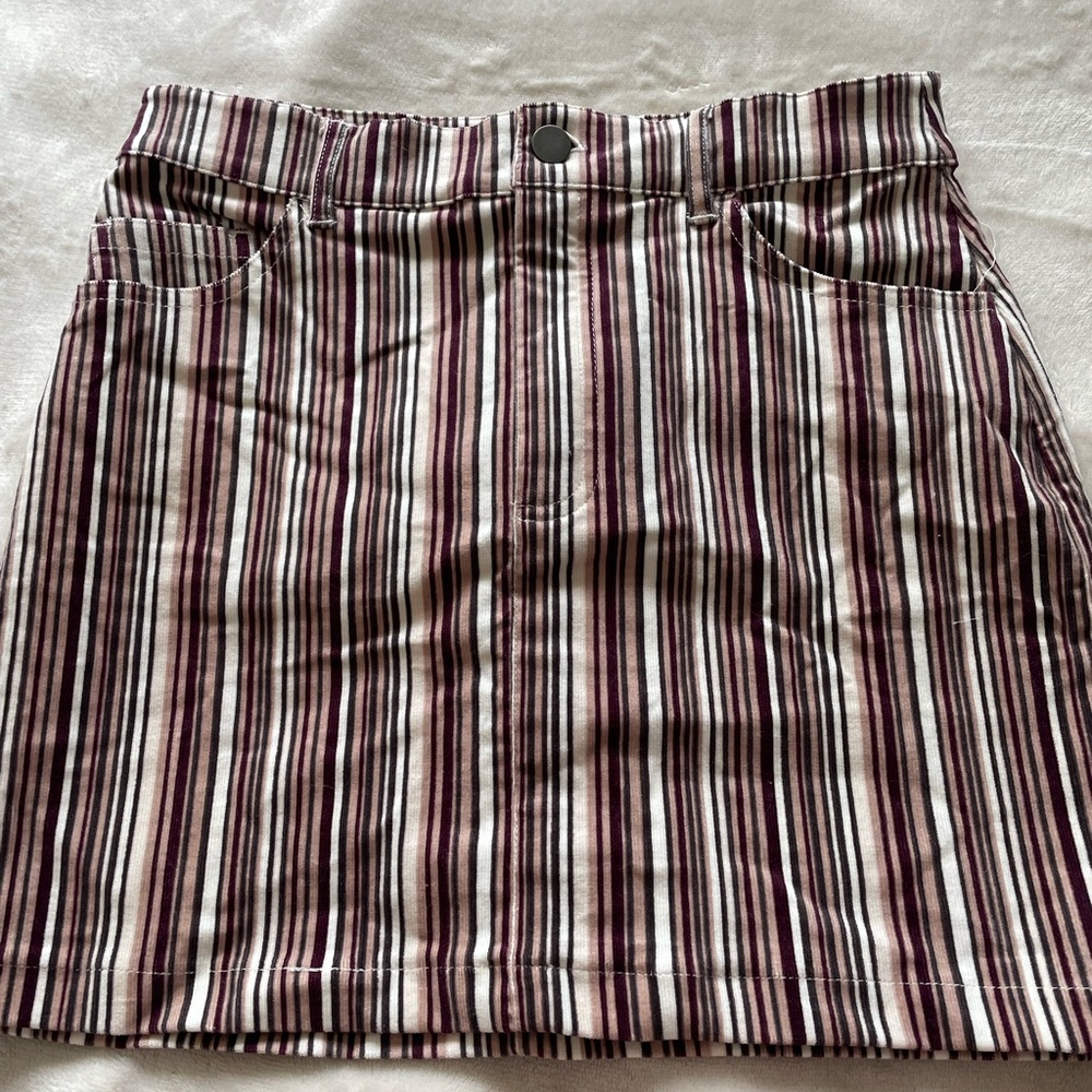 Forever 21 Black and White Striped Pencil Skirt